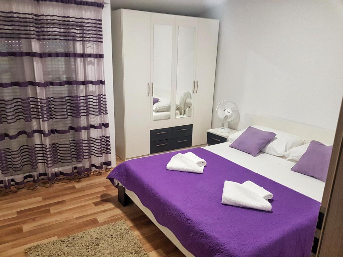 Apartman Nela Apartment Kaštel Sućurac Екстериор снимка