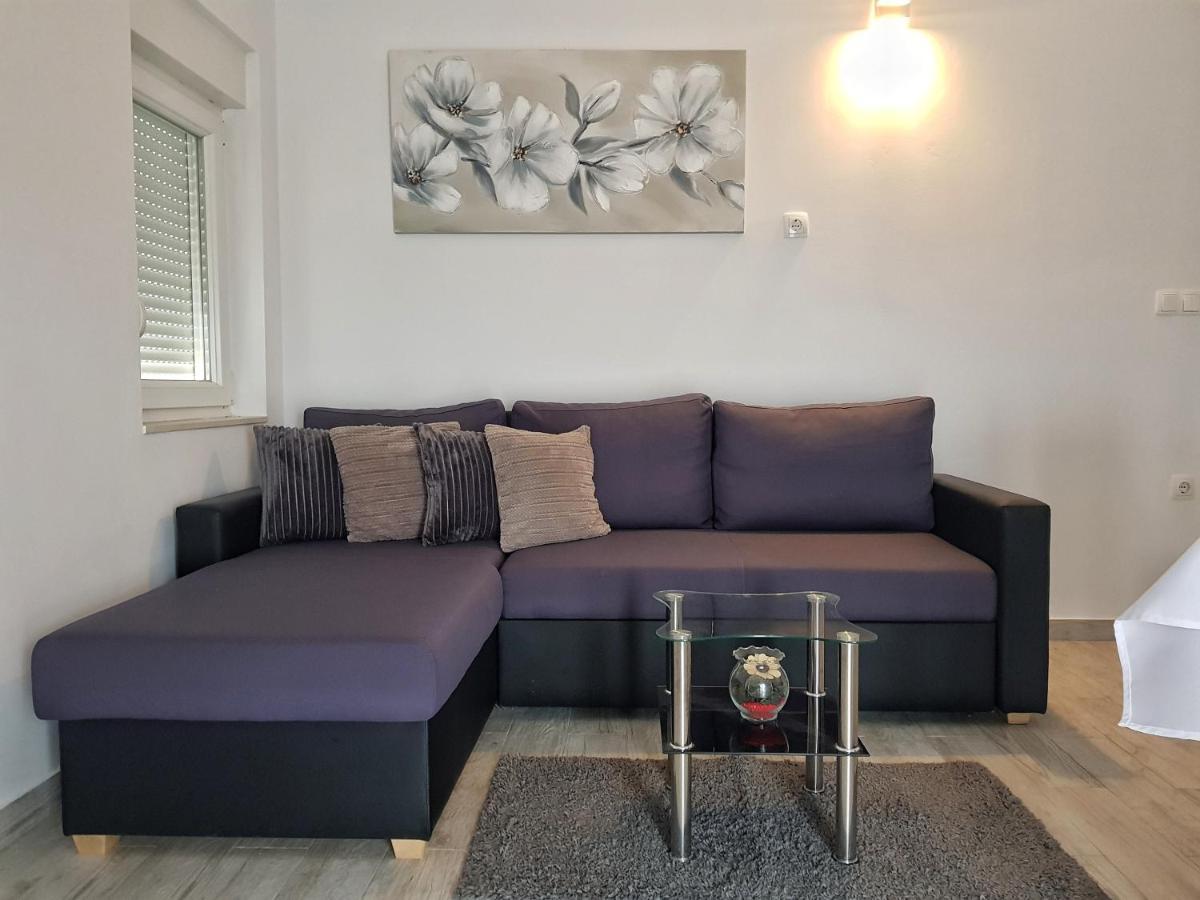 Apartman Nela Apartment Kaštel Sućurac Екстериор снимка