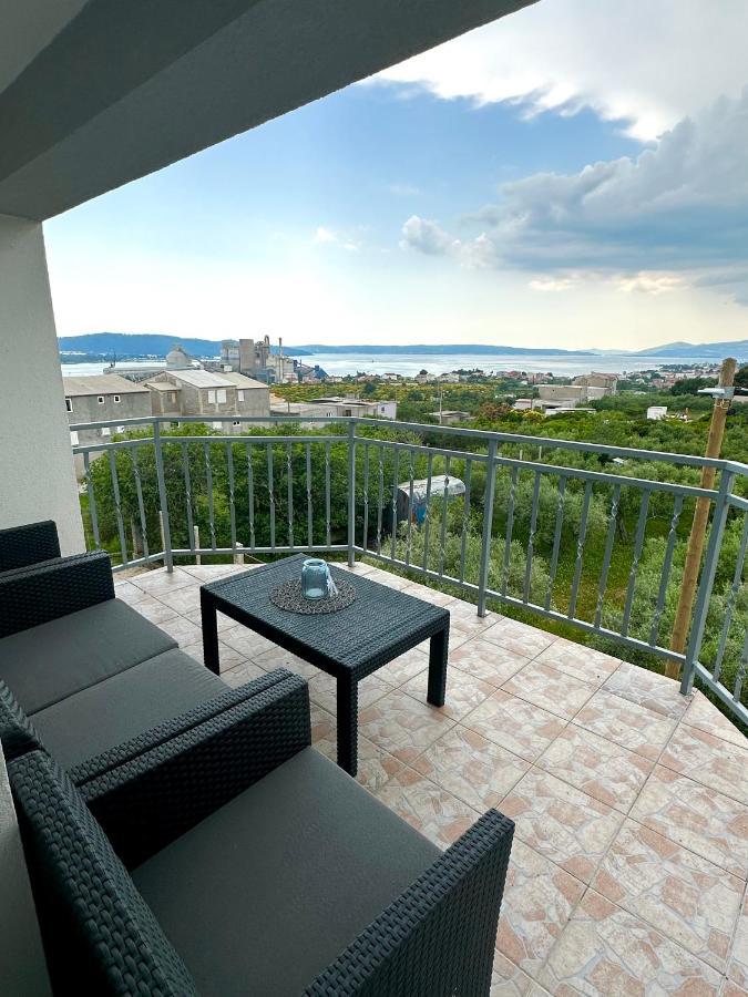 Apartman Nela Apartment Kaštel Sućurac Екстериор снимка