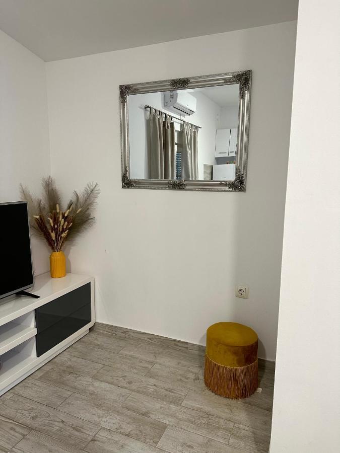 Apartman Nela Apartment Kaštel Sućurac Екстериор снимка