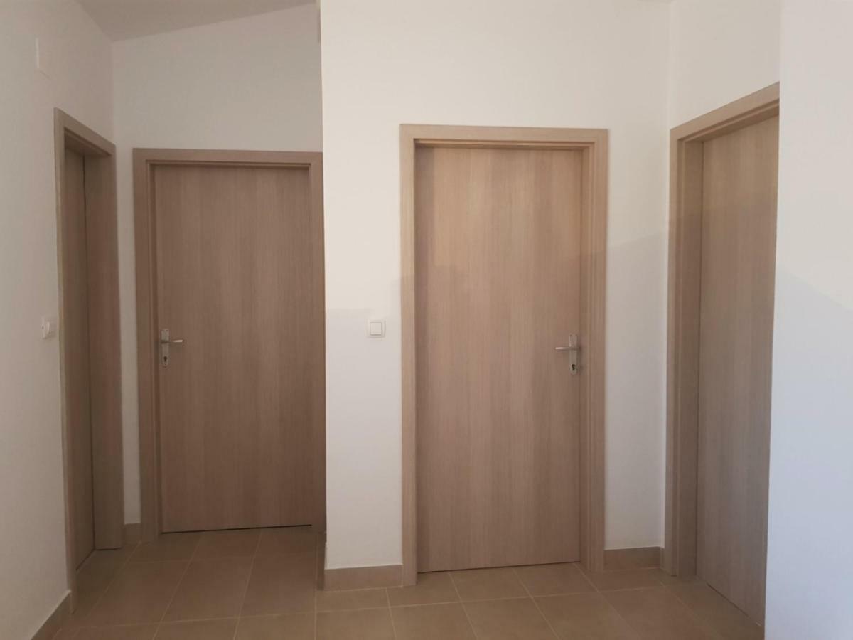 Apartman Nela Apartment Kaštel Sućurac Екстериор снимка